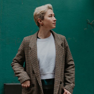 Логотип @mariprodast - Маркетинговое графоманство