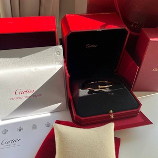 Логотип @mariya_buyer - mariya.buyer