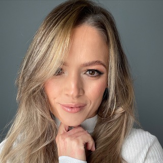 Логотип @marketinglil - Лили Краун - МАРКЕТИНГ и ЗАПУСКИ