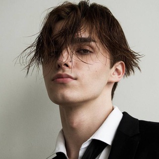 Логотип @markkalinin - маркус тут