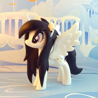 Логотип @marselain - marselain