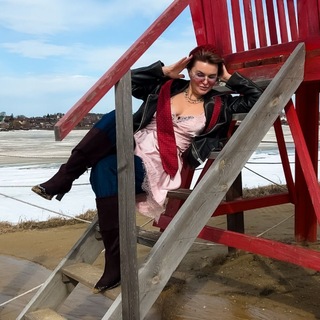 Логотип @mary_kopylova - Экосистема мягкого счастья с АстроМари