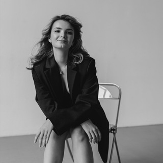 Логотип @mary_smnv - Мари Семенова 📩