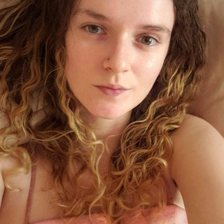 Логотип @maryisalien - Mary Allison