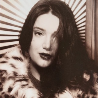 Логотип @mashachut - каши-маши // маша богданова