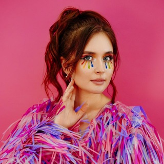 Логотип @mashainart - Художник своей жизни