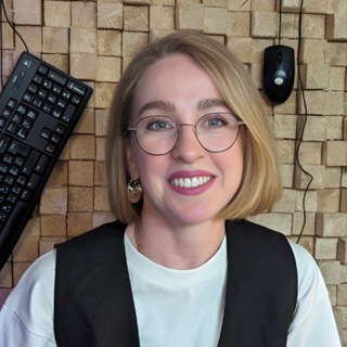 Логотип @mashandpumpkins - Ася Власова: о жизни в ИТ