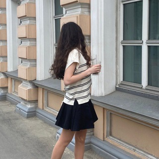 Логотип @mashevkam - книжные заросли🙇🏻‍♀️ | mashevka