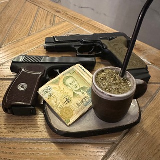 Логотип @matemoney2stwola - матэ деньги два ствола