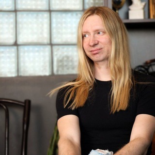 Логотип @mateo_edrenkin - MatveyEdrenkin