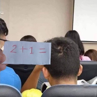 Логотип @mathematics_channei_chat - Уголок математика