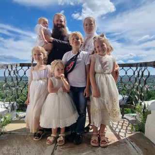 Логотип @matushka_katerina - Щоденник православної християнки🕊