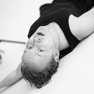 Логотип @matveylozhkin - M