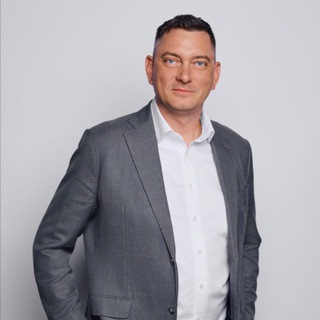 Логотип @maxim_batyrev - Максим Батырев