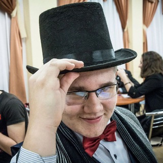 Логотип @maxim_tyumenskiy - Вам килт с вареньем?