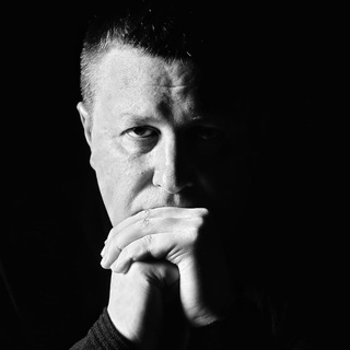 Логотип @maximartsinovich - МАКСИМ АРЦИНОВИЧ ГОВОРИТ И ПОКАЗЫВАЕТ.