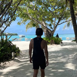 Логотип @maximmaxay - Максим Максай