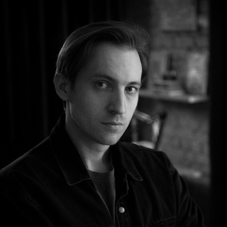 Логотип @maximnikonov - Максим Никонов