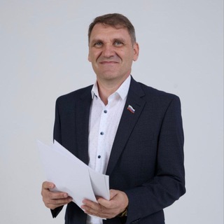 Логотип @maximreznikov - Максим Резников