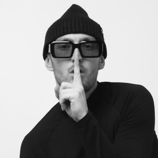 Логотип @maxkarakulin - МАКС КАРАКУЛИН