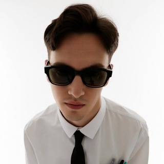 Логотип @maxprodvizhtut - Макс Продвижевич