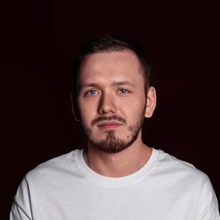 Логотип @maxtreysi - Макс Трейси