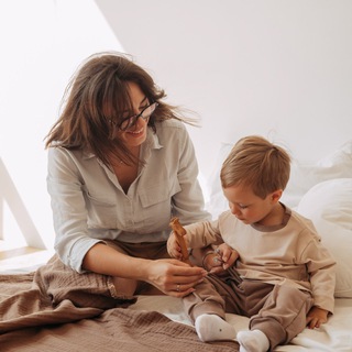 Логотип @may_beetle - Майский жук