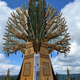 Логотип @mayakuch - Майя Кучерская