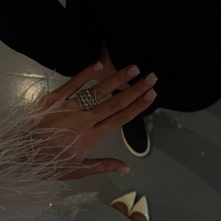 Логотип @mayaliking - 𝒎'