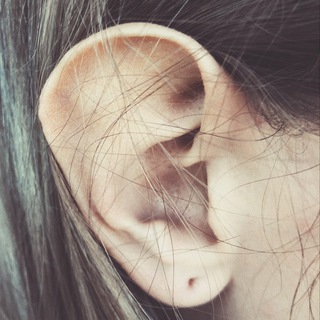 Логотип @mblsluvslux - МЫСЛИ В СЛУХ