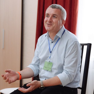 Логотип @mchekmarev - психотерапевт Максим Чекмарёв