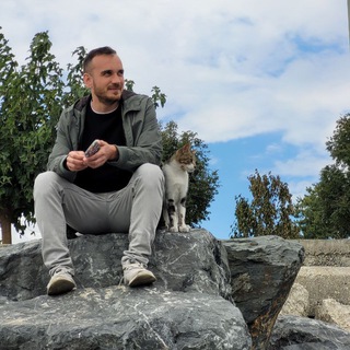 Логотип @mcropotin - M. Kropotin