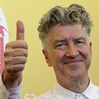 Логотип @meanwhileintwinpeaks - How's Audrey?