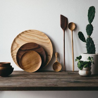 Логотип @mebelderevo_khv - "ЛИРА" Деревянные изделия