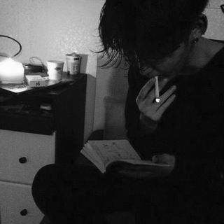 Логотип @mechtayour - мечтаю