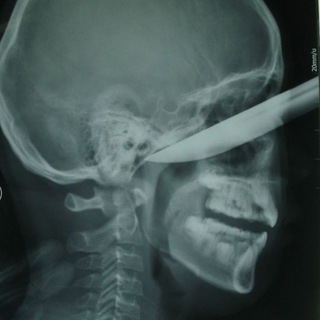 Логотип @medicinium_chat - Медициниум - обсуждение