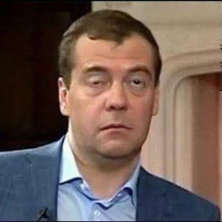 Логотип @medvedevdrinks - Бухал ли сегодня Дмитрий Медведев?