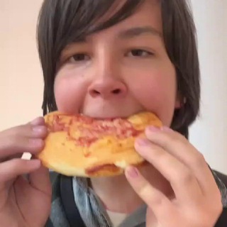 Логотип @meledi_gacha - бубубубу ИРА ТАНК ГДЗ(меледе)