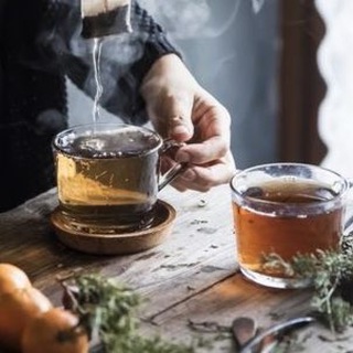 Логотип @melissa_teaa - Чай с мятой