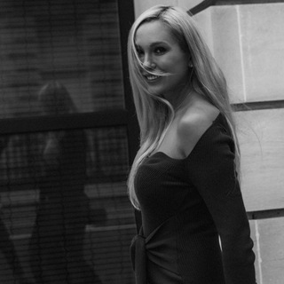 Логотип @melnikovaschool - Melnikova design