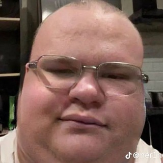 Логотип @memesbin - помойка нищая