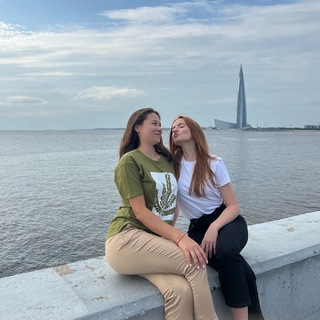 Логотип @memesinstudio - Мемы в студию