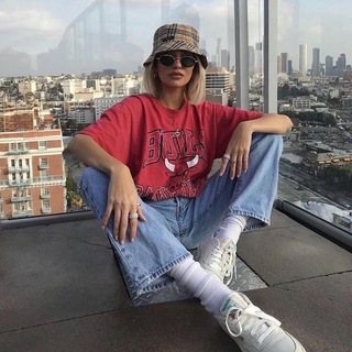 Логотип @memmoryyyyy - 𝓜𝓮𝓶𝓸𝓻𝔂 🎀