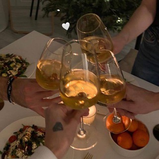 Логотип @memorismemo - a e s t h é t i q u e 🍃🕊