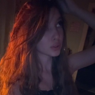 Логотип @meowwkits - ведьмин домик