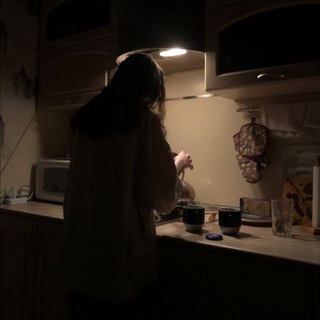 Логотип @merrrychris - 23:51