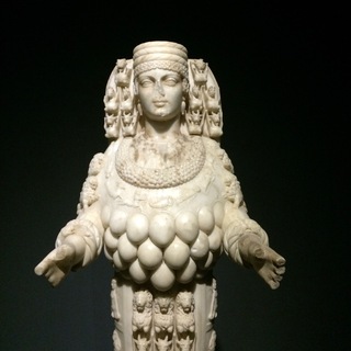 Логотип @mestrru - введение к отсутствующему