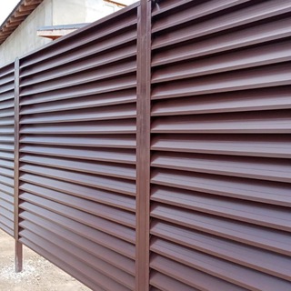 Логотип @metalloshtaketnik - Заборы в Подмосковье