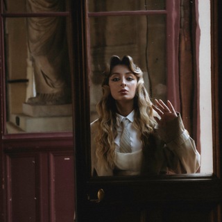 Логотип @mezhgalakticcat - Парижские прогулки кошки 🐈‍⬛