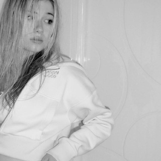 Логотип @mi_lavide - ориги от авериной 𐙚